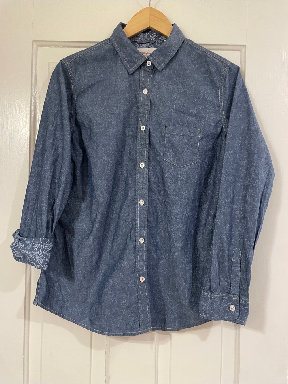 Weatherproof Vintage Denim Chambray Floral Etched Button Down Shirt Size L